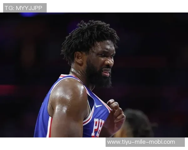 恩比德全能表现28投11中砍下34分10篮板8助攻罚球命中率极高